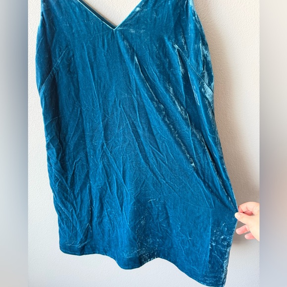 & Other Stories teal crushed velvet spaghetti strap mini dress Women’s sz 6 NWT - Picture 3 of 8